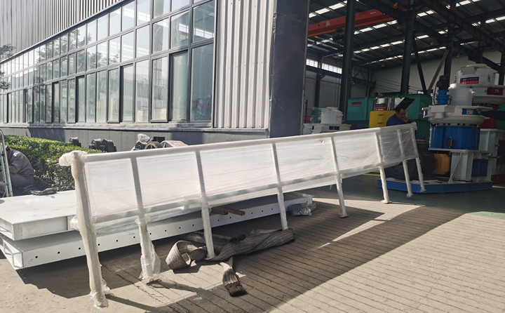 顆粒機配套設(shè)備.jpg 顆粒機配套設(shè)備.jpg