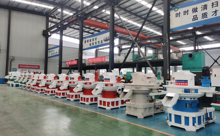 陽信縣利民生物質(zhì)能技術(shù)公司采用的是山東金格瑞木屑造粒機(jī)成套設(shè)備,山東金格瑞是專業(yè)生產(chǎn)生物質(zhì)顆粒機(jī)、木屑造粒機(jī)等生產(chǎn)線設(shè)備廠家,歡迎廣大朋友前來考察試機(jī).jpg 陽信縣利民生物質(zhì)能技術(shù)公司采用的是山東金格瑞木屑造粒機(jī)成套設(shè)備,山東金格瑞是專業(yè)生產(chǎn)生物質(zhì)顆粒機(jī)、木屑造粒機(jī)等生產(chǎn)線設(shè)備廠家,歡迎廣大朋友前來考察試機(jī).jpg