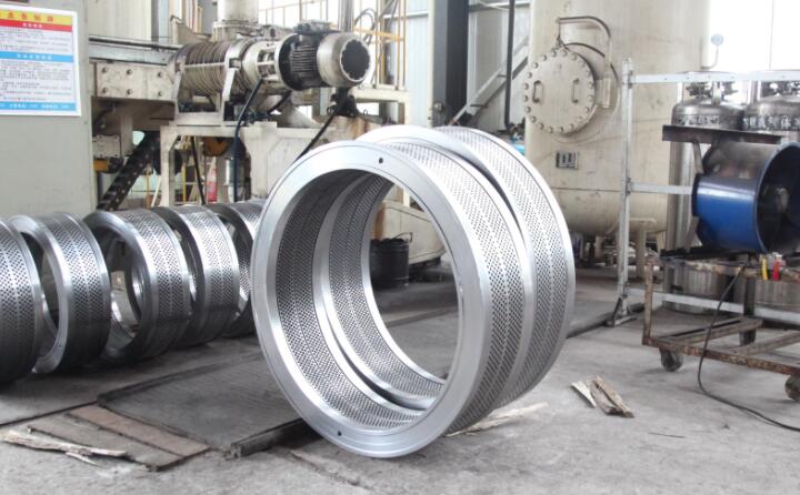 顆粒機環(huán)模用的都是優(yōu)質(zhì)不銹鋼.jpg 顆粒機環(huán)模用的都是優(yōu)質(zhì)不銹鋼.jpg